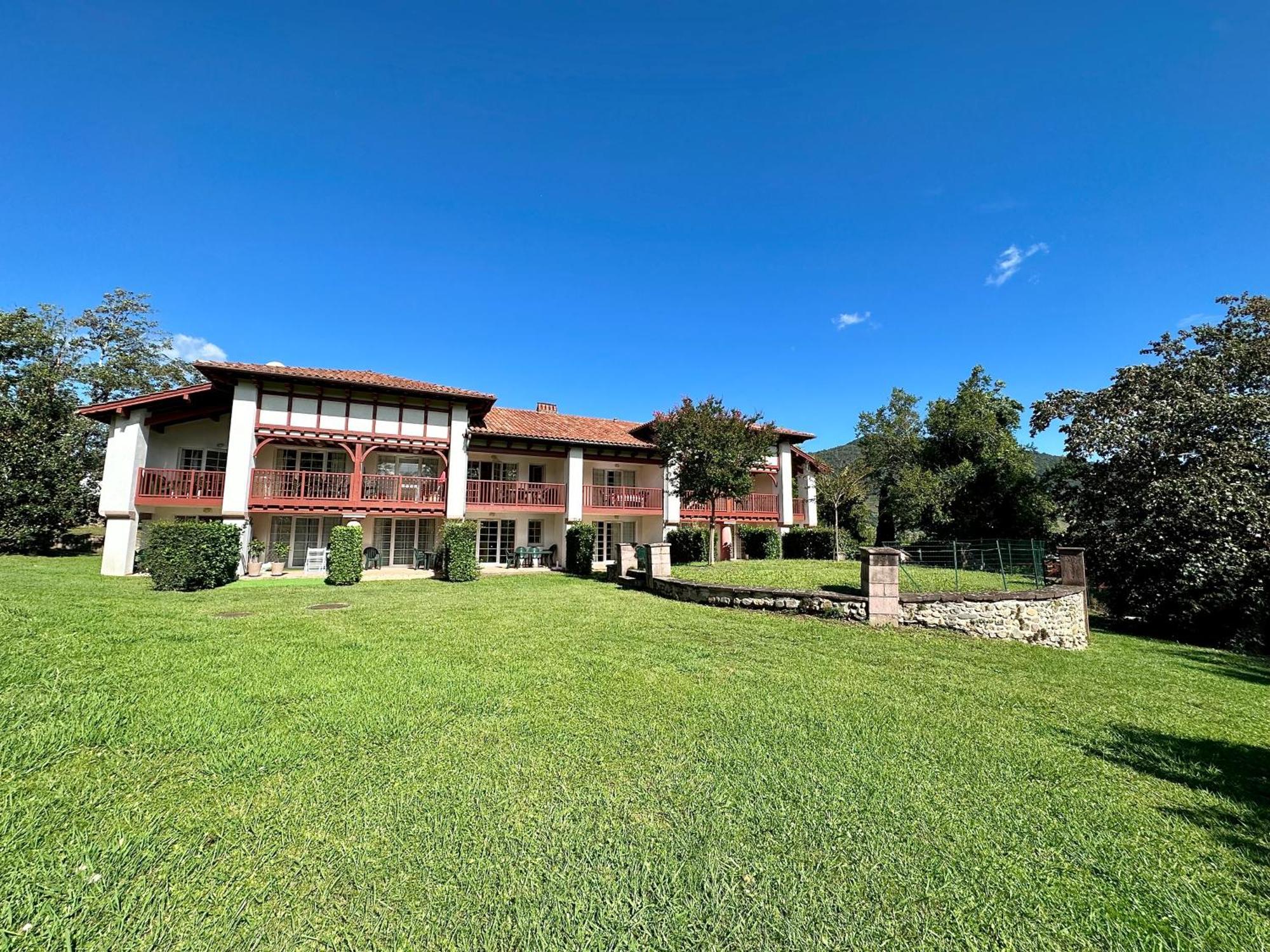 Parc Arradoy D Apartment Uhart-Cize Exterior photo